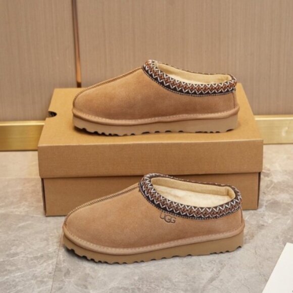 UGG Australia Tasman Chestnut Suede Slipper - Picture 4 of 9